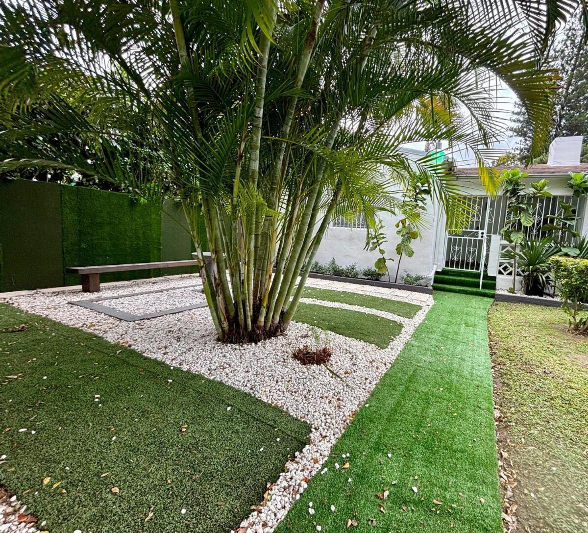 Casa vacanze Escape, 3br, Parking, 15 Min To Airport!