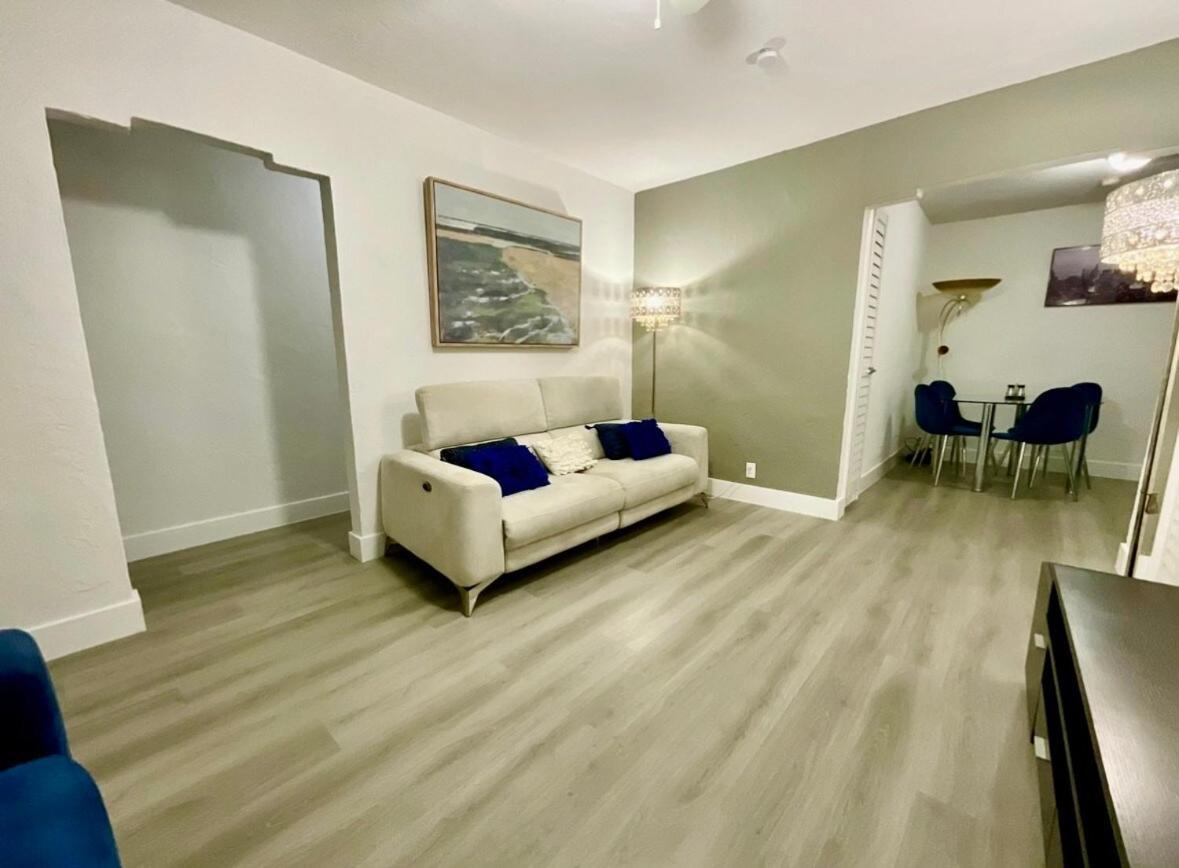 Escape, 3br, Parking, 15 Min To Airport! Casa vacanze